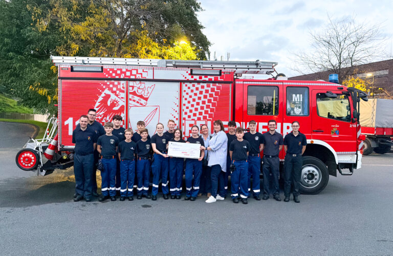Peter Schorr Stiftung unterstützt unsere Jugendfeuerwehr mit 2.000 Euro
